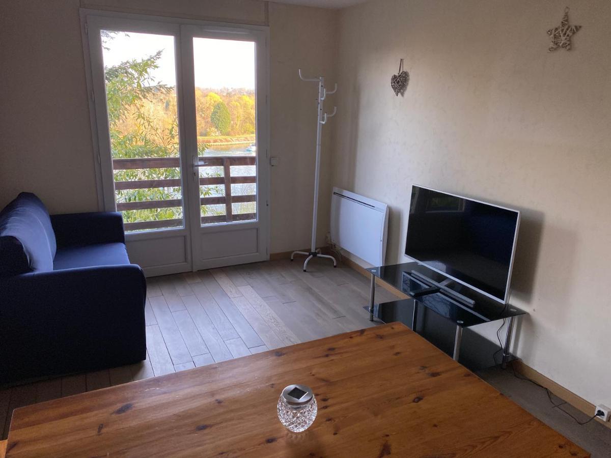 Вилла Chalet En Bord De Seine Ле-Кудре-Монсо Экстерьер фото